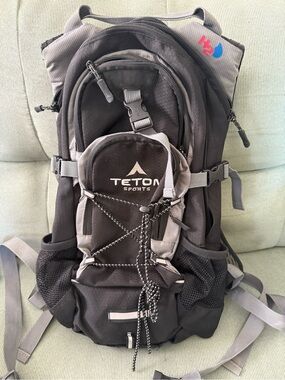 Teton Sports Men's Black and Gray Adventure Backpack